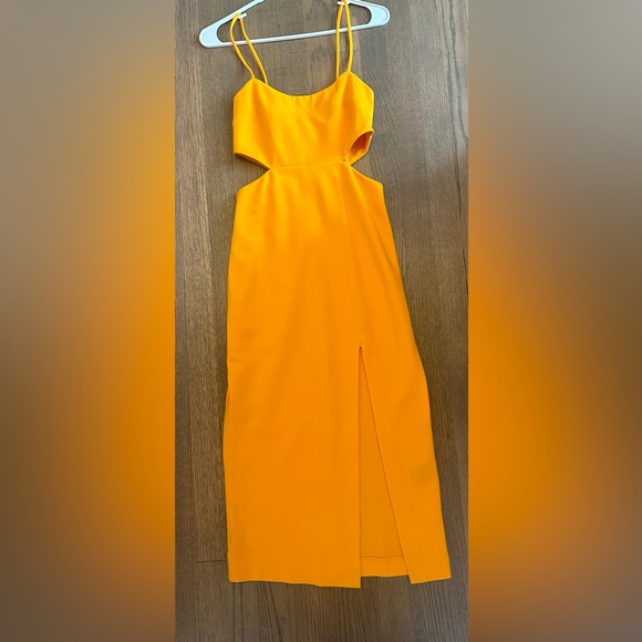 H:Ours Haydon Dress in Canary Yellow-NWT-Size Small-Sold at Revolve - Picture 6 of 7